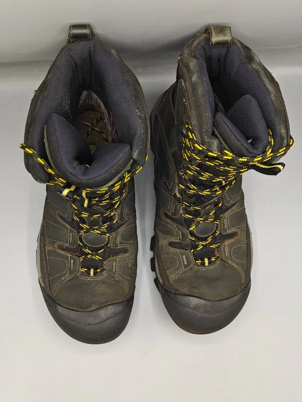 Keen Boots Mens 13 Summit County II 400G Insulated Waterproof Hiking Pre-Owned